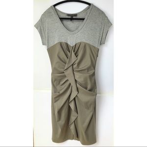 BCBG MAX AZRIA RUFFLED SHORTSLEEVED DRESS SIZE 6 US